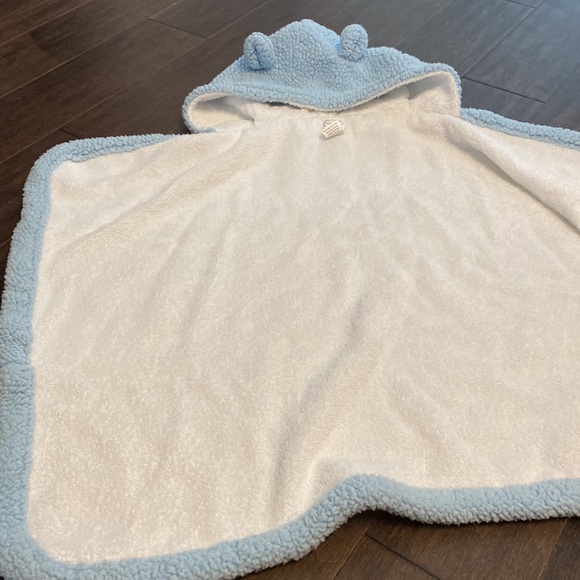 Mudpie baby towel - Picture 3 of 3